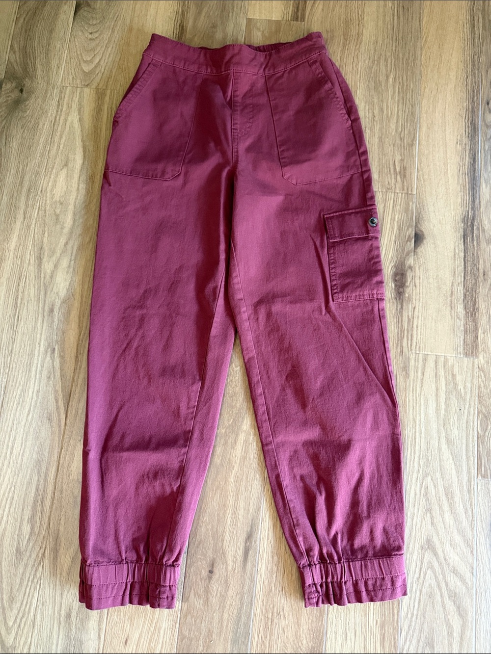 Women’s Cargo Jogger Pants - Maroon New without tags